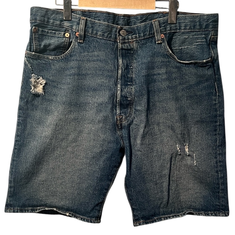 Levi’s 501 Jean Shorts Distressed Medium Blue Men’s Size 38